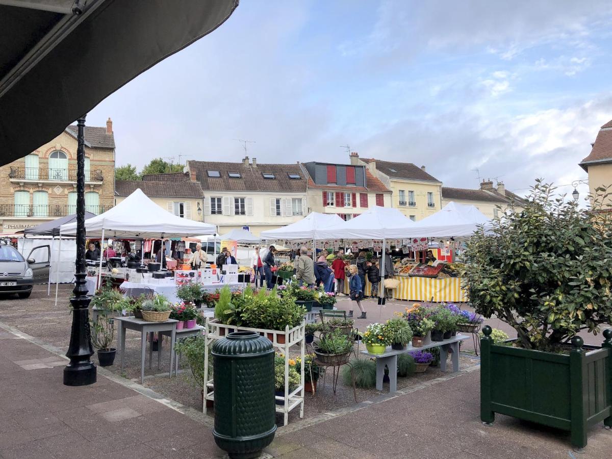 Les Gites Du Clos Saint-Martin Maule Kültér fotó