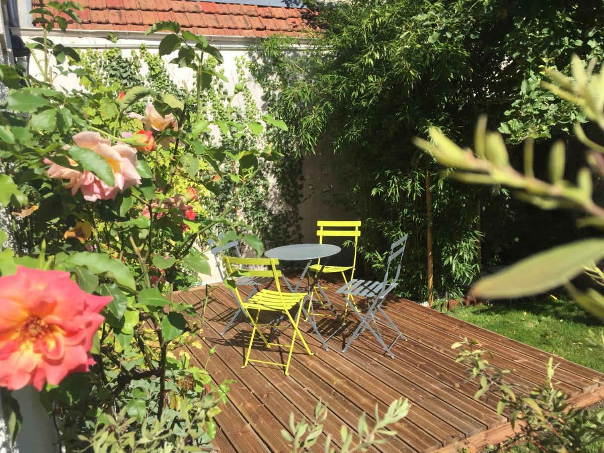 Les Gites Du Clos Saint-Martin Maule Kültér fotó