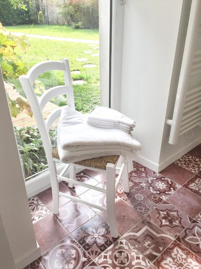 Les Gites Du Clos Saint-Martin Maule Kültér fotó